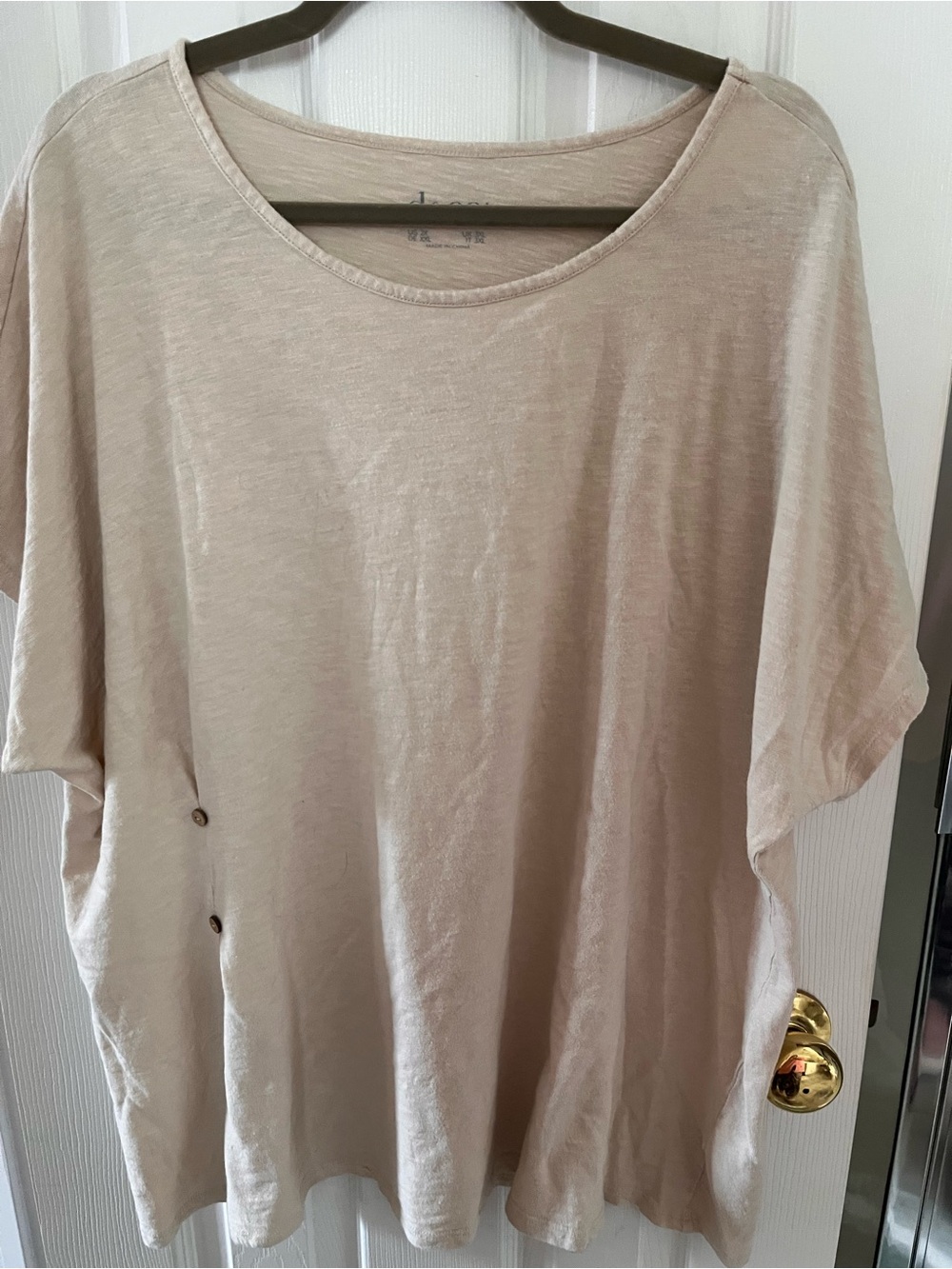 Women’s Relaxed Tee in Light Beige Sz 2x